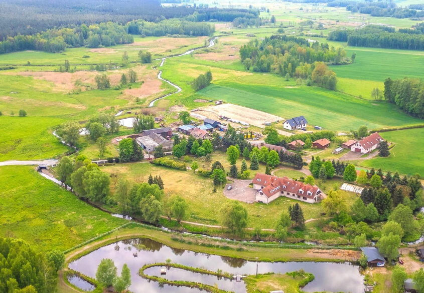 Ośrodek Mazury 6,5 ha, 35 pokoi, 1356m2