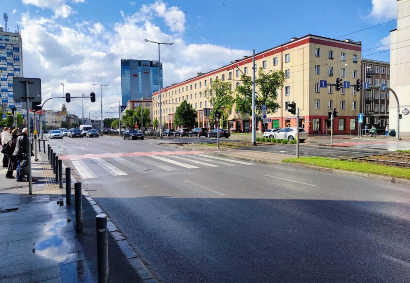 Mieszkanie w pięknej kamienicy blisko SKM, uczelni