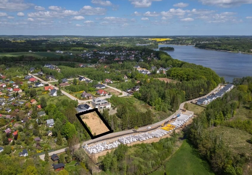 Działka z warunkami zabudowy Warzenko