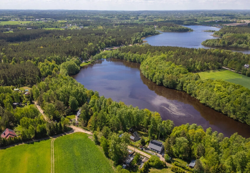 Działka w pobliżu jeziora, świetny dojazd
