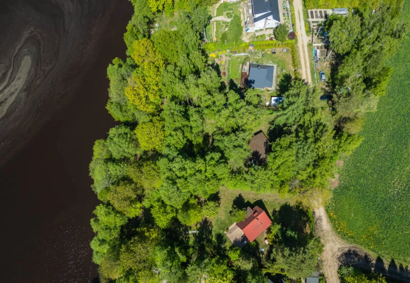 Działka w pobliżu jeziora, świetny dojazd