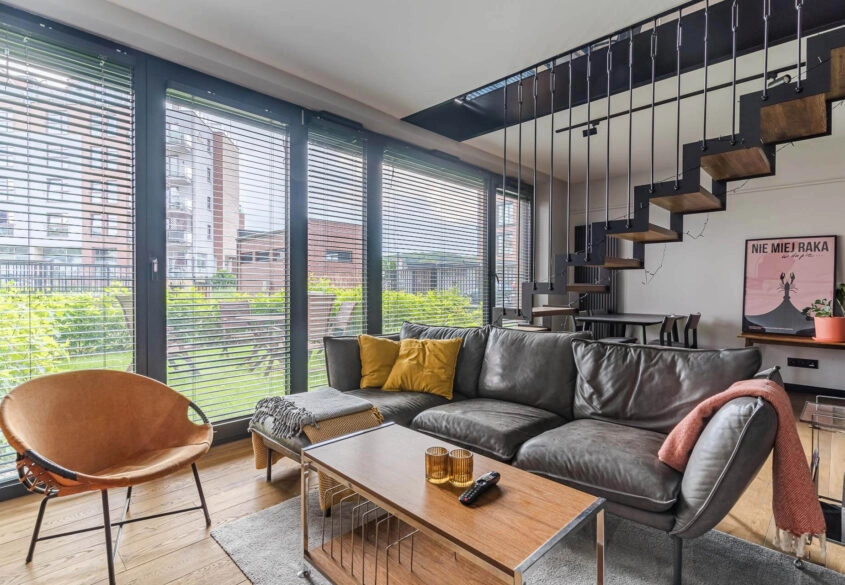 Dwupoziomowy apartament z ogrodem