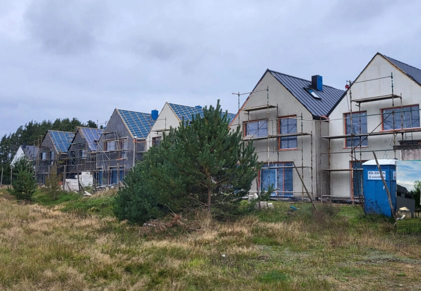 Dom 5 pokojowy z garażem, ogród 222m2