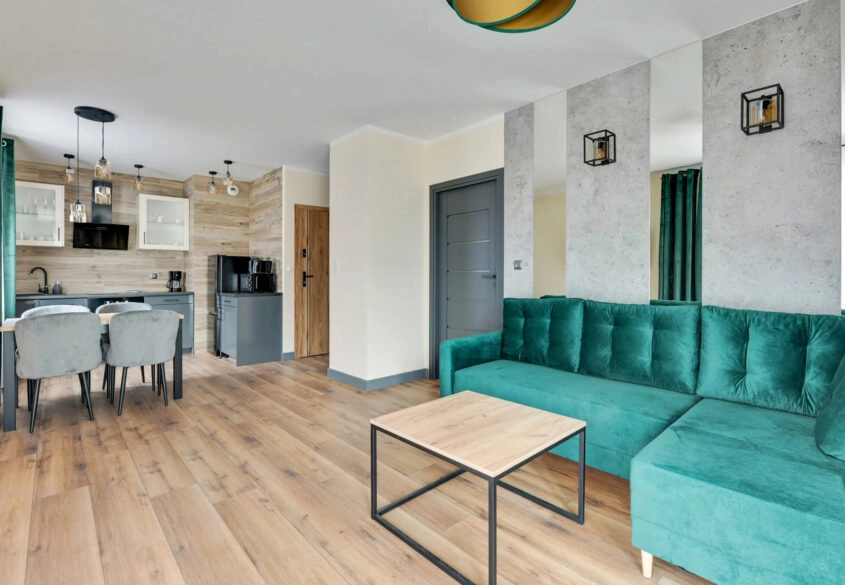Dwa apartamenty po ok. 40m2 z ogródkiem