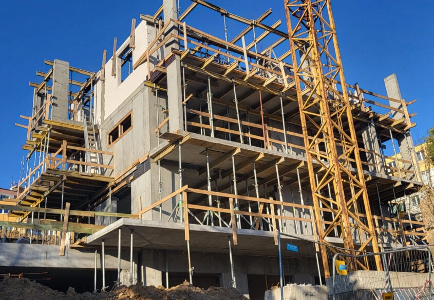 Apartament 100m2, 4 pokoje, taras na dachu 111m2