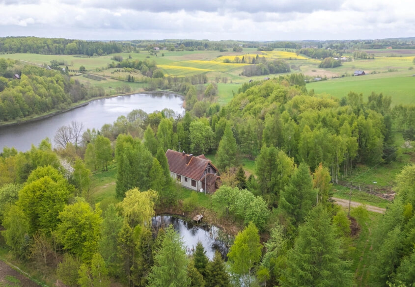 prywatny staw i las | 200 m lini brzegowej