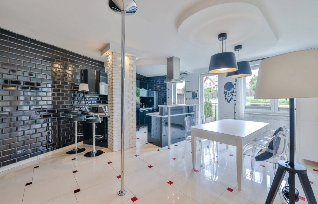 APARTAMENT 4 pok.  KARTUZY 300m od jeziora