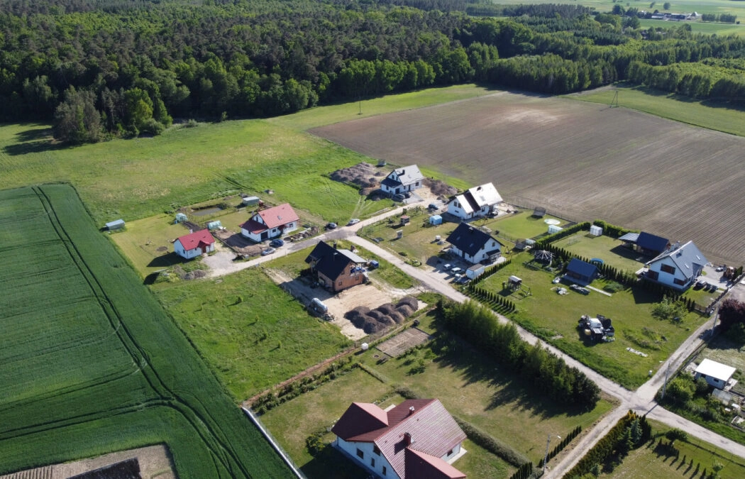 Działka blisko lasu, wydane WZ.