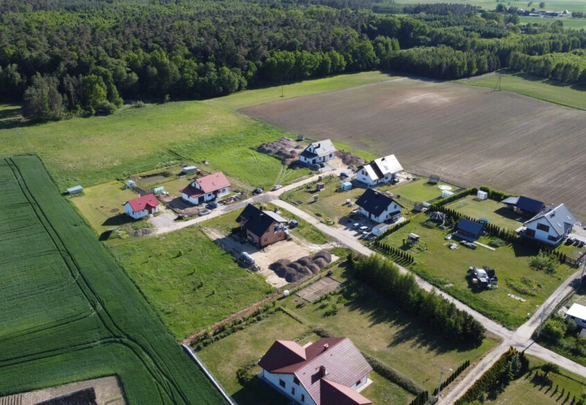 Działka blisko lasu, wydane WZ.