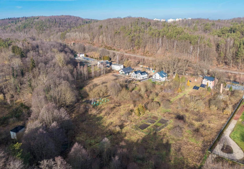 ATRAKCYJNA DZIAŁKA w Gdyni, las, rzeka, spokój