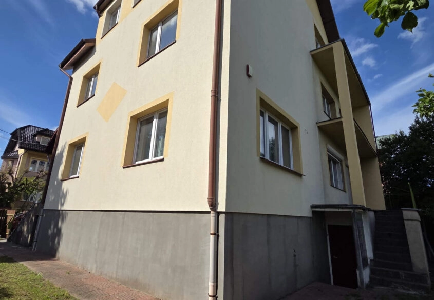 Duży dom dla rodzinny lub dla pracowników
