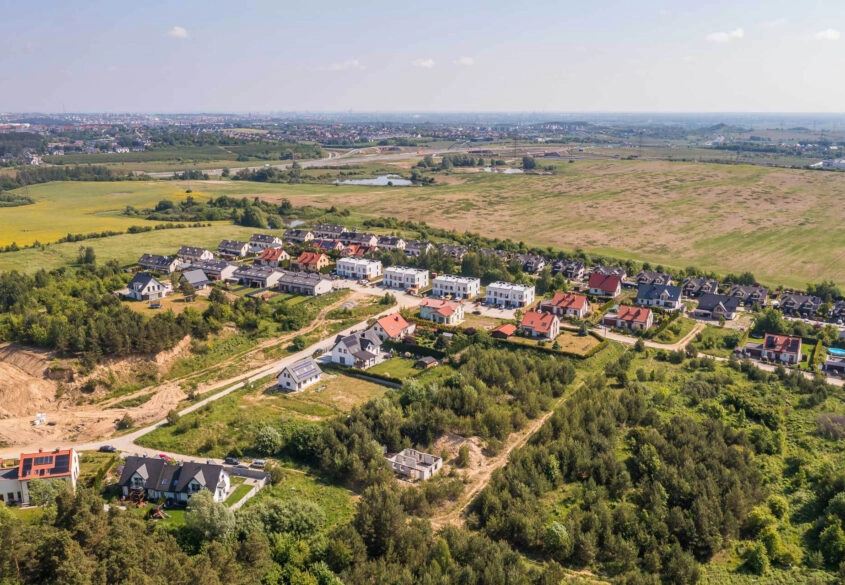 4 działki objęte mpzp dopuszczającym m.in szereg