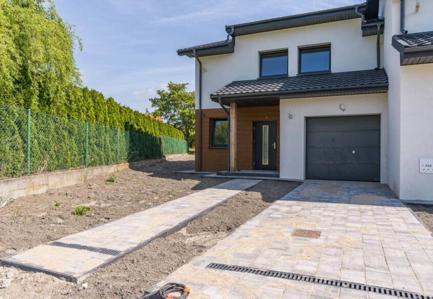 STRASZYN | 146,5 m² | 5 POKOI | DZIAŁKA 500 m²