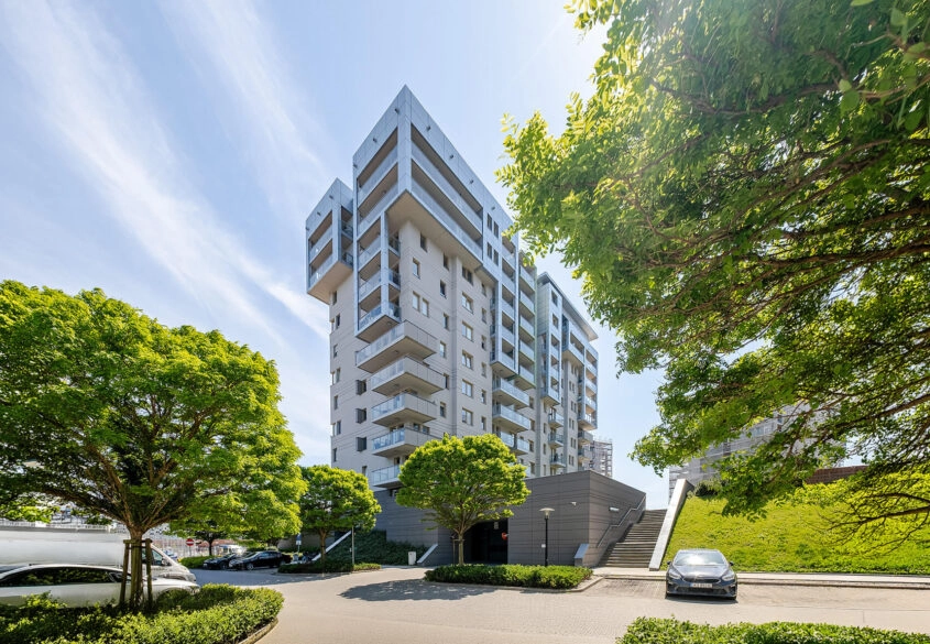 Ustawne 2 Pokoje | Balkon | Garaż | Piwnica