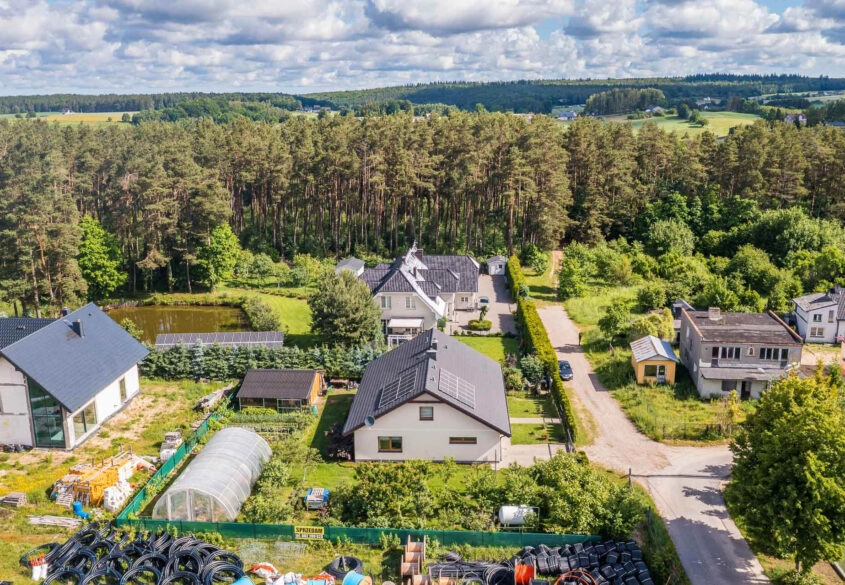 Wolnostojący dom parterowy - fotowoltaika