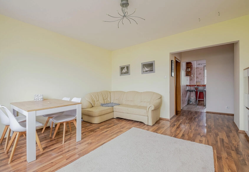 Dwustronne 2 pokoje | Pełne wyposażenie | Balkon