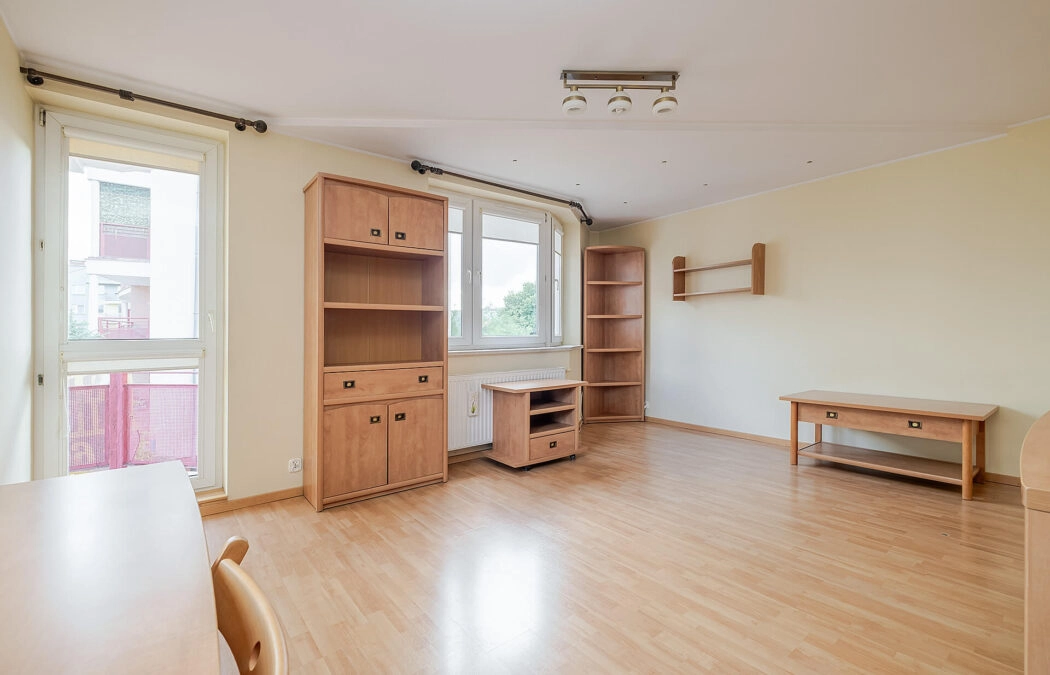 2 pokoje 54m2/komunikacja miejska/Balkon