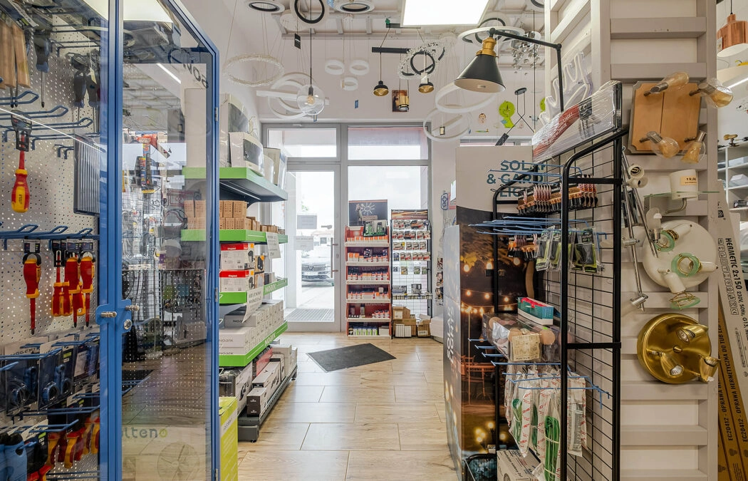 Lokal | 139m2 | Duże witryny | Możliwość podziału