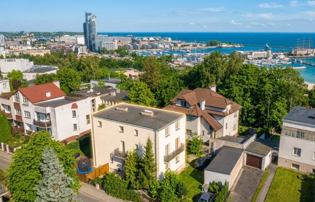Dwa mieszkania 183 m2 w willi z widokiem na morze!