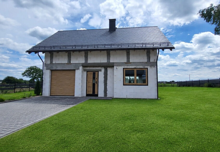 Dom wolnostojący na działce 825m2 Skrzeszewo
