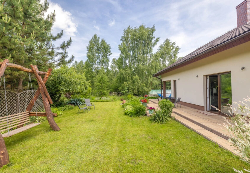 Dom wolnostojący na przepięknej działce 1101m2