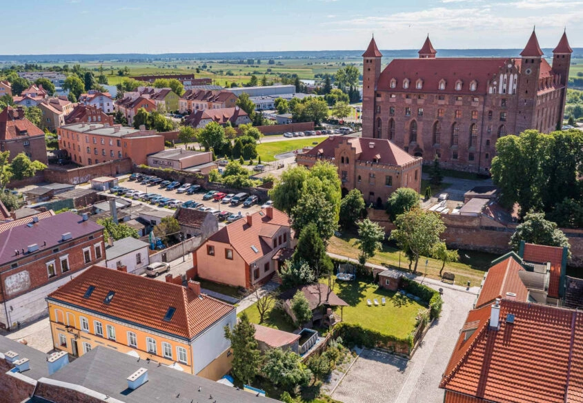 Dom przy Zamku w Gniewie| działka 1033 m²