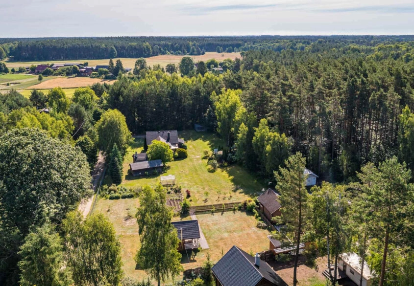 1,5 ha Bory Tucholskie! Dom całoroczny + 2 domki!