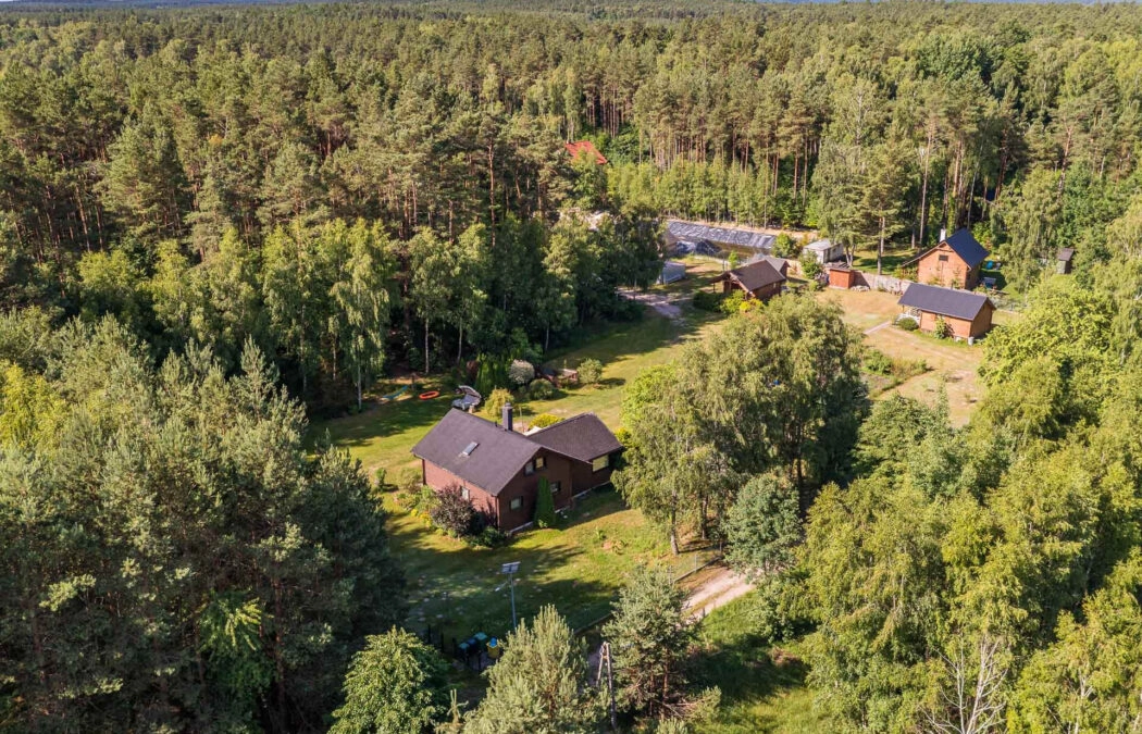 1,5 ha Bory Tucholskie! Dom całoroczny + 2 domki!