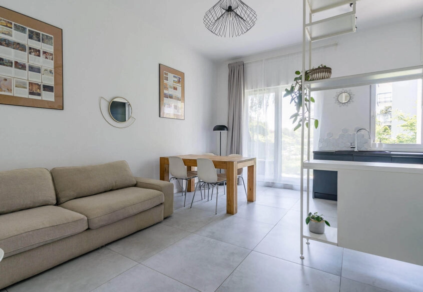 2 pokoje | 45,5 m² | Ogródek 50 m² | Wysokość 3,20
