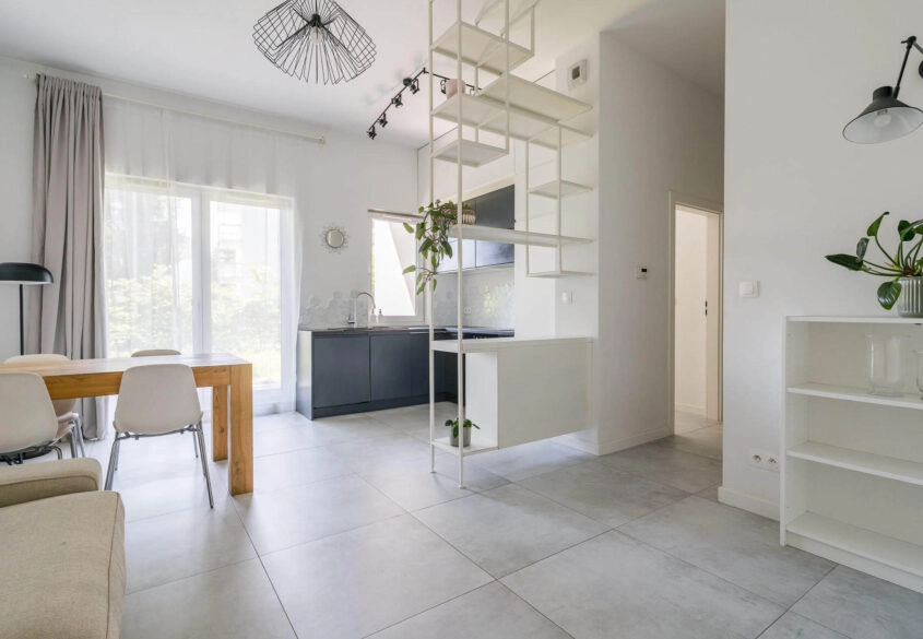 2 pokoje | 45,5 m² | Ogródek 50 m² | Wysokość 3,20
