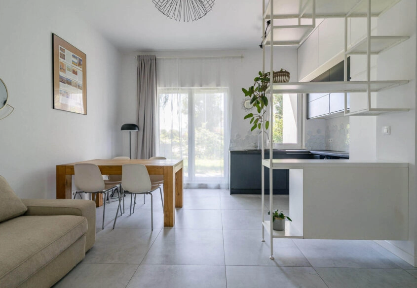 2 pokoje | 45,5 m² | Ogródek 50 m² | Wysokość 3,20