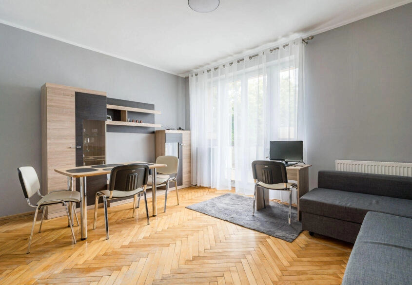 Gdynia Witomino,PARTER, 2 pokoje, balkon, piwnica.