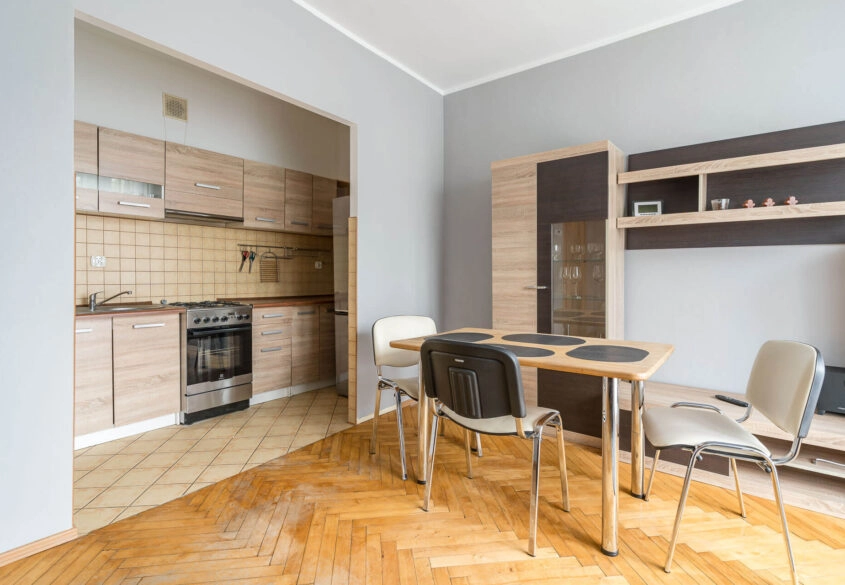 Gdynia Witomino,PARTER, 2 pokoje, balkon, piwnica.