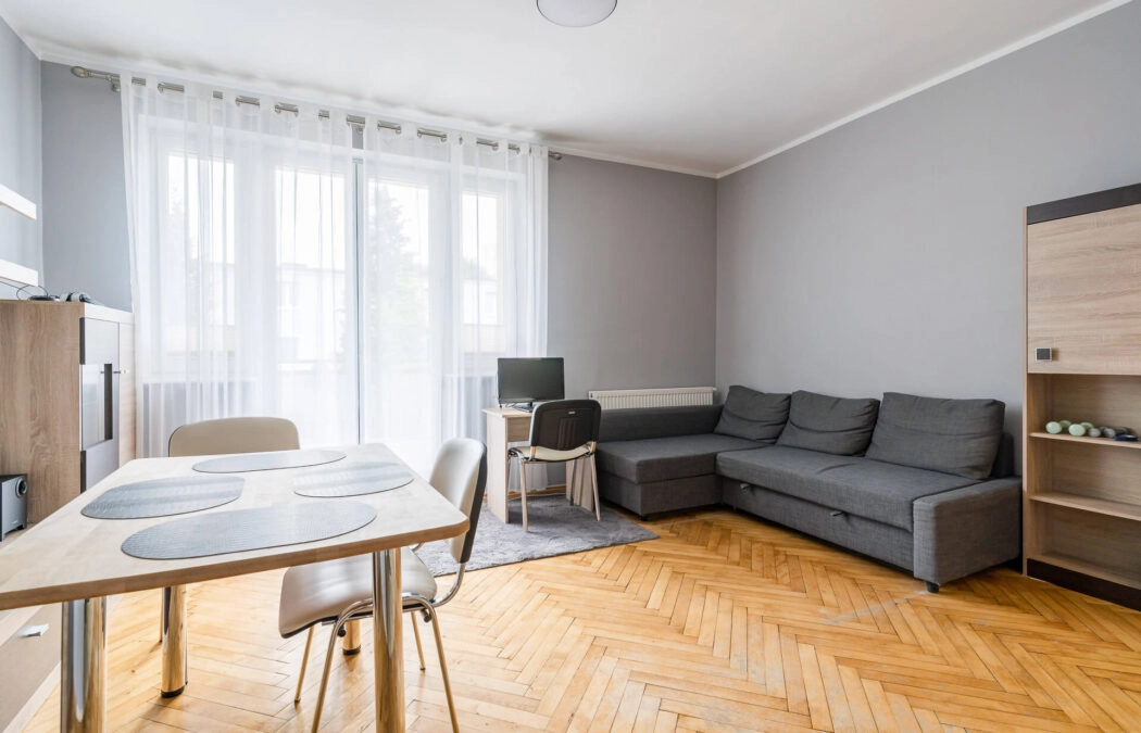 Gdynia Witomino,PARTER, 2 pokoje, balkon, piwnica.