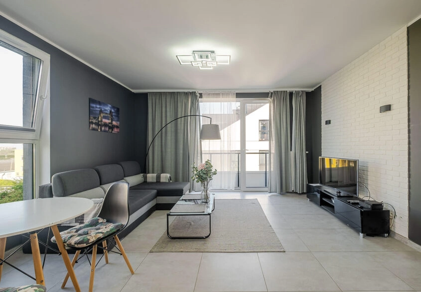 Ogromny salon | Duży balkon | Południowe
