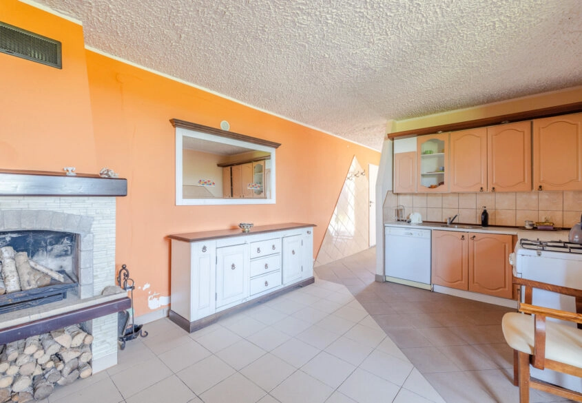 Obiekt gospodarczy 800 m2 na dużej działce 5300m2