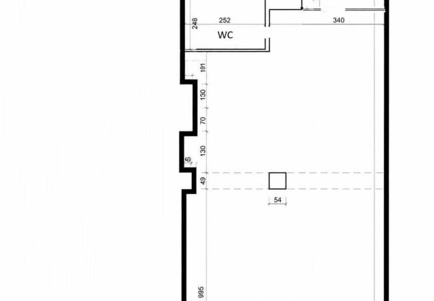 Lokal 86m2  z dużą witryną na Świętojańskiej