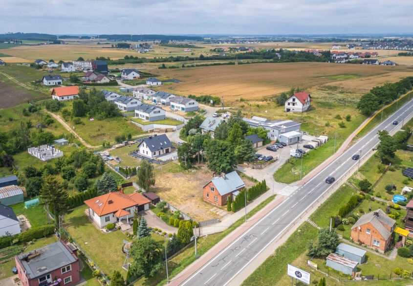 Dom z potencjałem na działce ok 1400m2