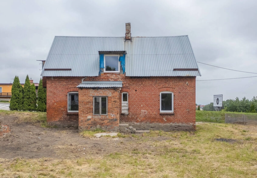 Dom z potencjałem na działce ok 1400m2