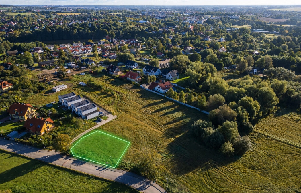 Malownicza działka mieszkaniowo-usługowa 974 m2 !