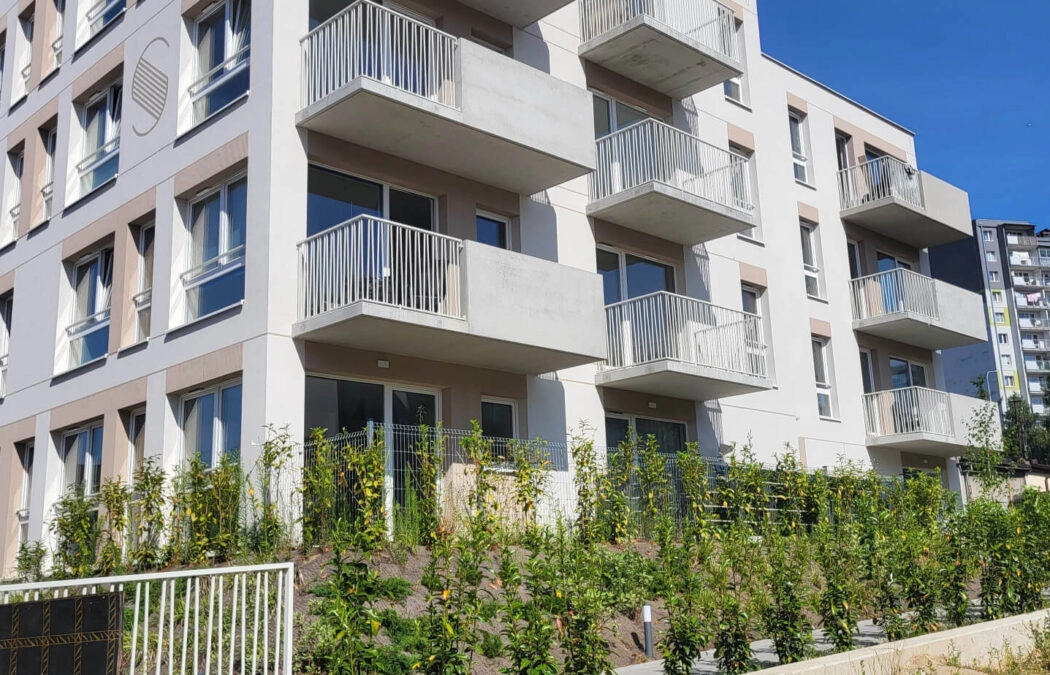 4 pokoje, balkon, hala garażowa, komórka