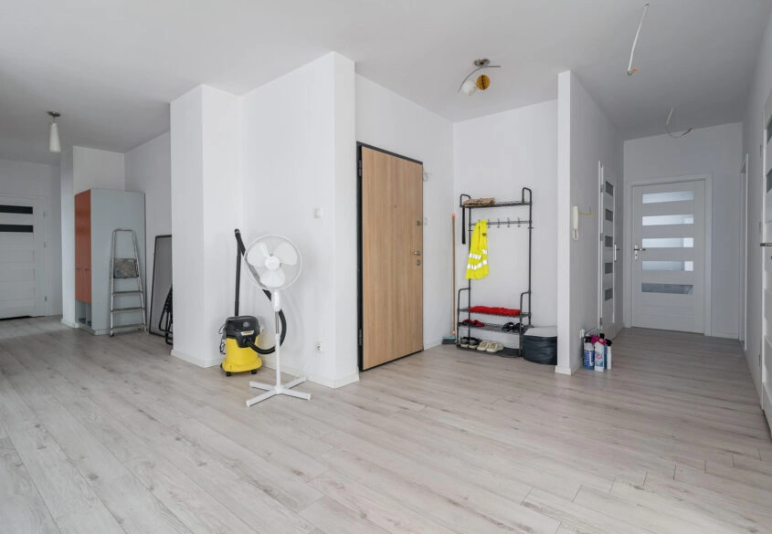 Trójstronne | Sufit 2,8 | Taras 56m | 2 msc w hali