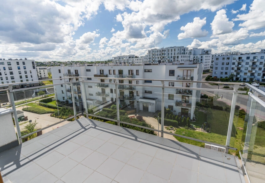 Trójstronne | Sufit 2,8 | Taras 56m | 2 msc w hali