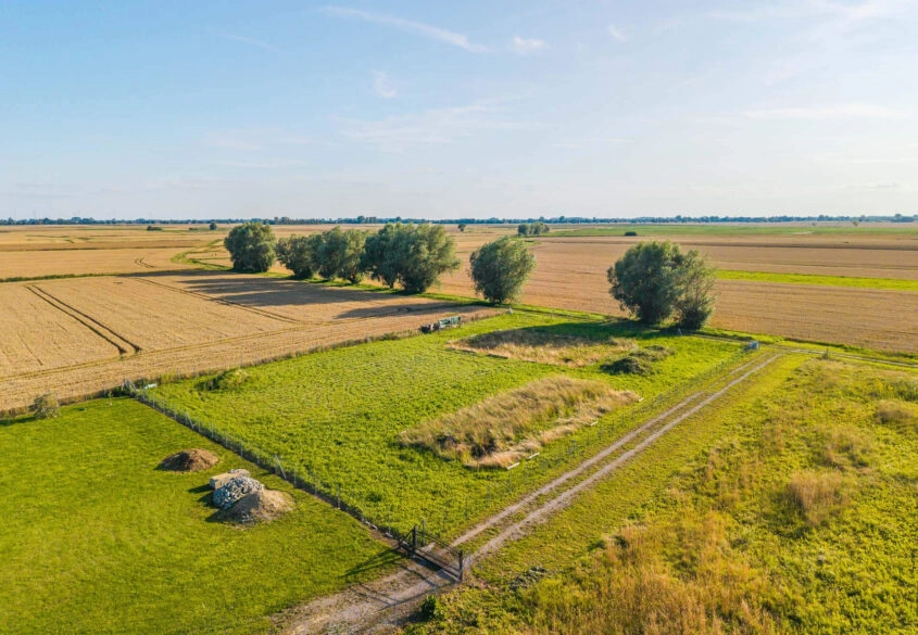 Działka z rozpoczętą budową 15 apartamentów