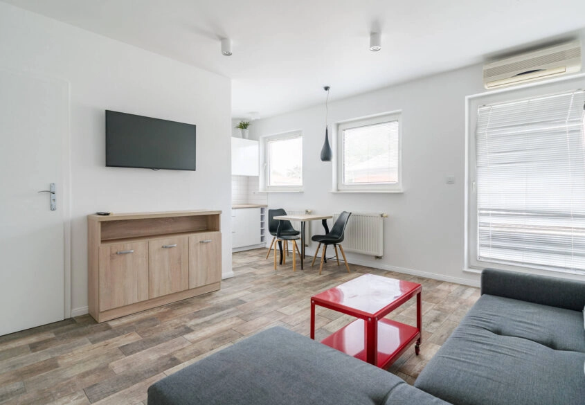 Kawalerka 25 m² z balkonem 8 m² miejsce postojowe