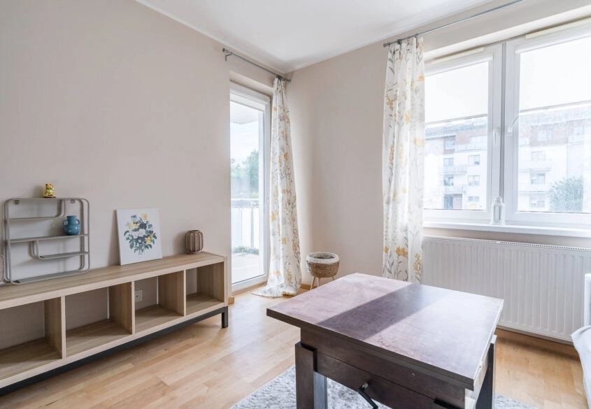Bardzo niskie opłaty | Odświeżone | Duży balkon