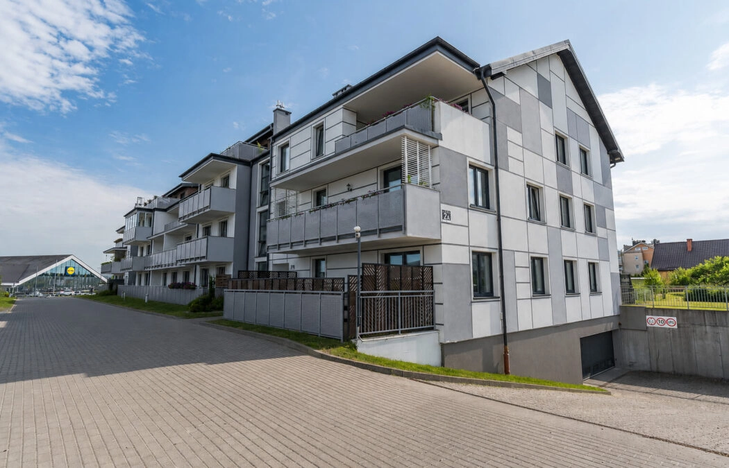 3pok na parterze, duży taras+ hala i komórka!
