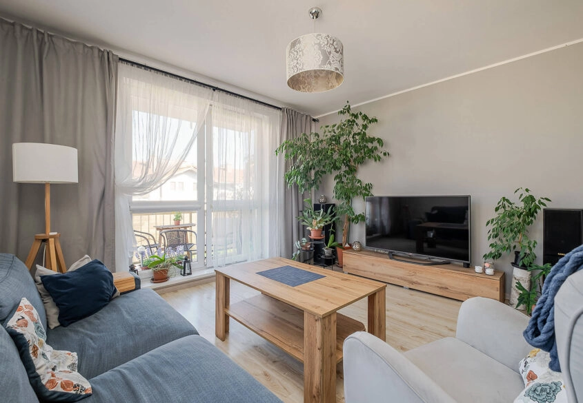 Przestronne | Jasne | 10m2 piwnica | Trójstronne