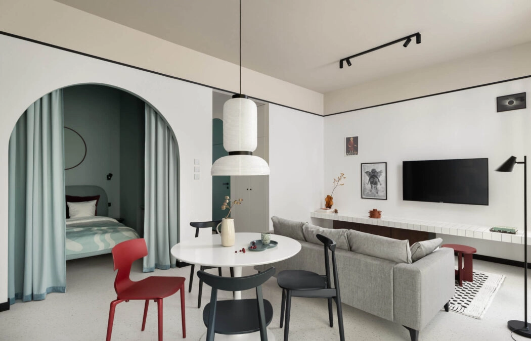 Designerskie mieszkanie z ogrókiem i halą garażową