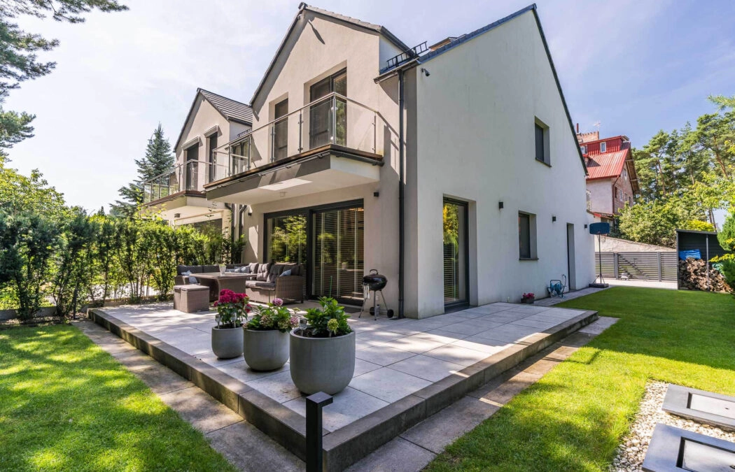 Dom w sąsiedztwie lasu, wysoki standard - Mosty